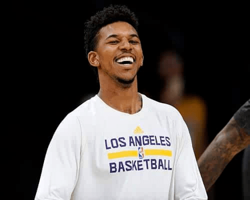 裁判负责人：米兰vs帕尔马的点球判罚正确，这很明显是点球（裁判主管：米兰战帕尔马点球判罚无误，明显应判点球）