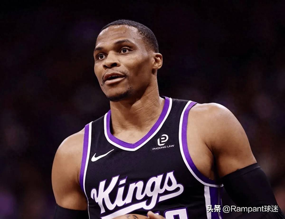 阿德里亚诺：感谢球迷还称我为皇帝；伊布是我合作过最强队友（阿德里亚诺致谢仍称他“皇帝”的球迷：伊布是我生涯最强队友）