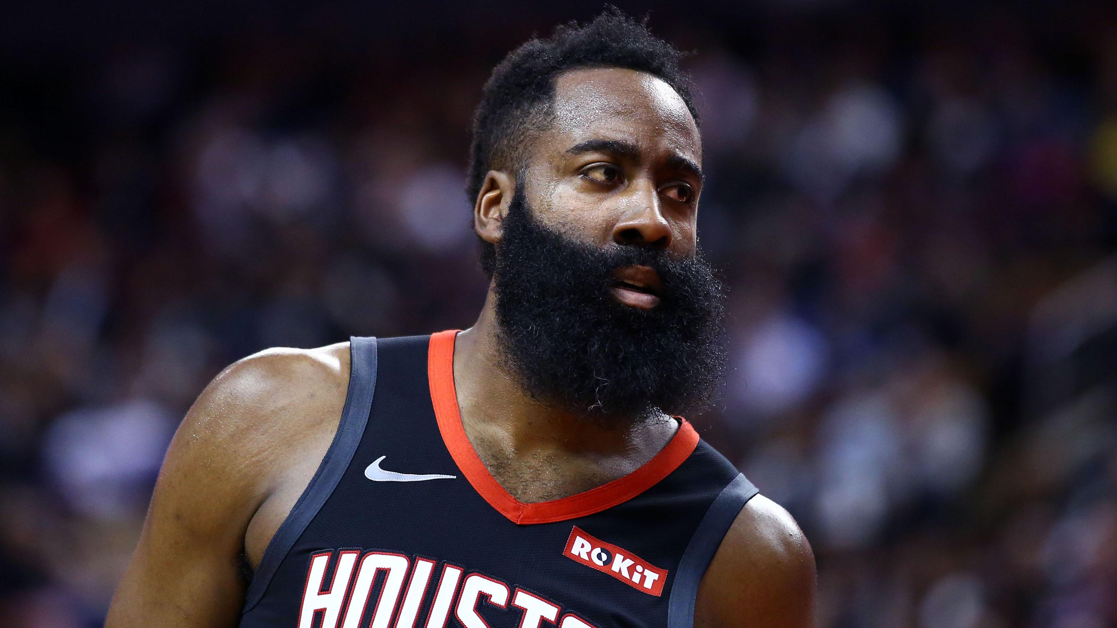 女子职业篮球联盟季前赛开战，各队积极备战（女子职业篮球联盟季前赛打响，各队全力备战）