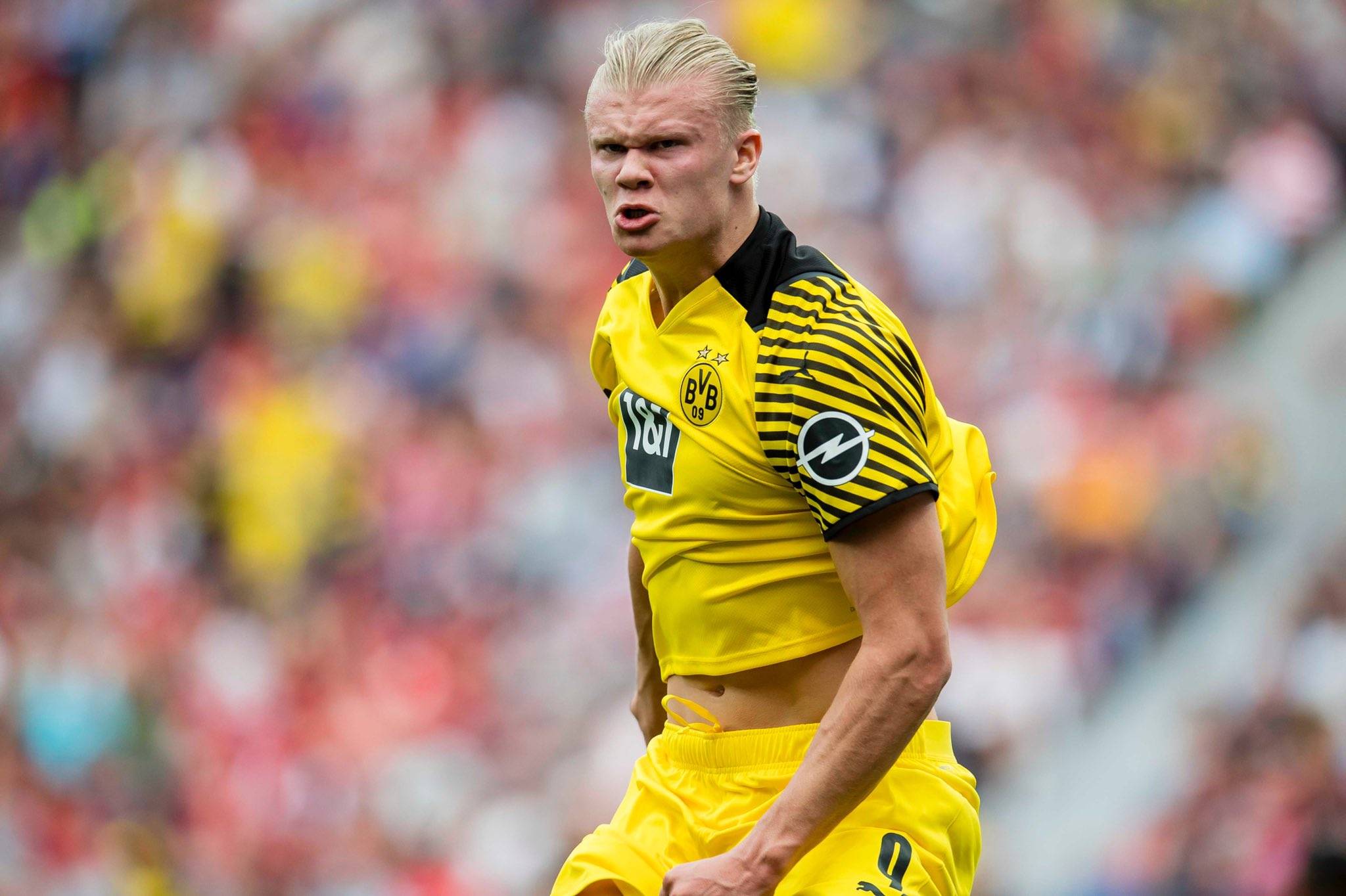 勒布朗·詹姆斯连续得分上双场次定格在1297场！NBA历史第一（詹姆斯连续得分上双纪录定格1297场，NBA历史第一）