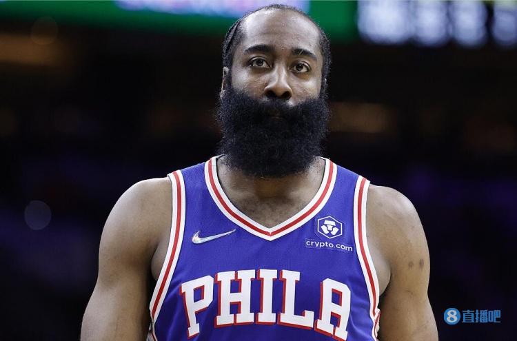 足协主席宋凯现身成都，徐正源、韦世豪、胡荷韬在酒店迎接（足协主席宋凯抵蓉，徐正源、韦世豪、胡荷韬酒店迎接）