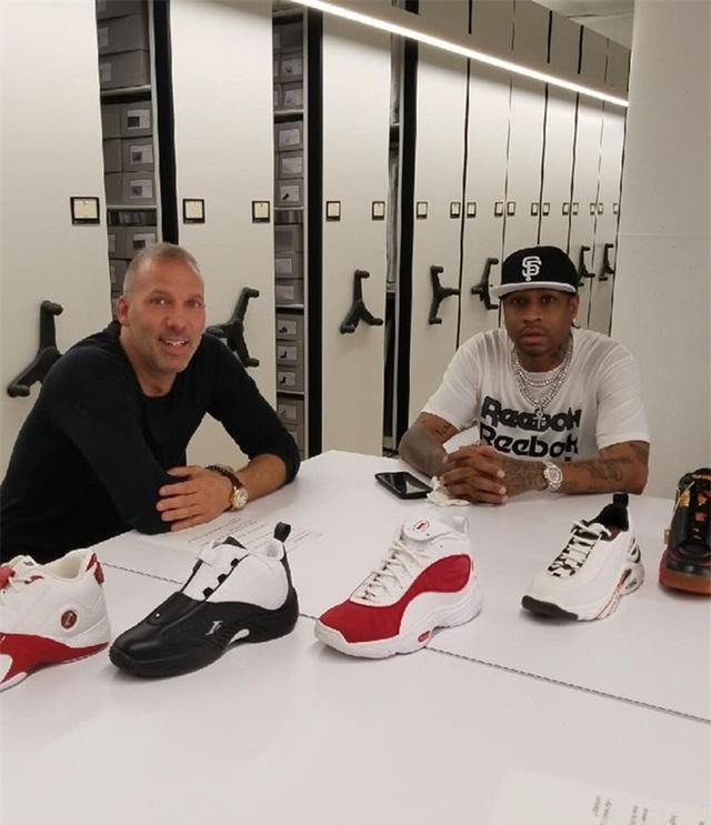 皇马队史第五次西甲主场有两人被罚下，上一次是20年前（皇马西甲主场两人被逐为队史第5次，距上次已过20年）