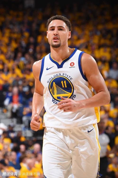 普拉蒂尼等尤文传奇与一线队见面，并参观海瑟尔惨案纪念碑（普拉蒂尼等尤文名宿与一线队会面，赴海瑟尔惨案纪念碑致敬）