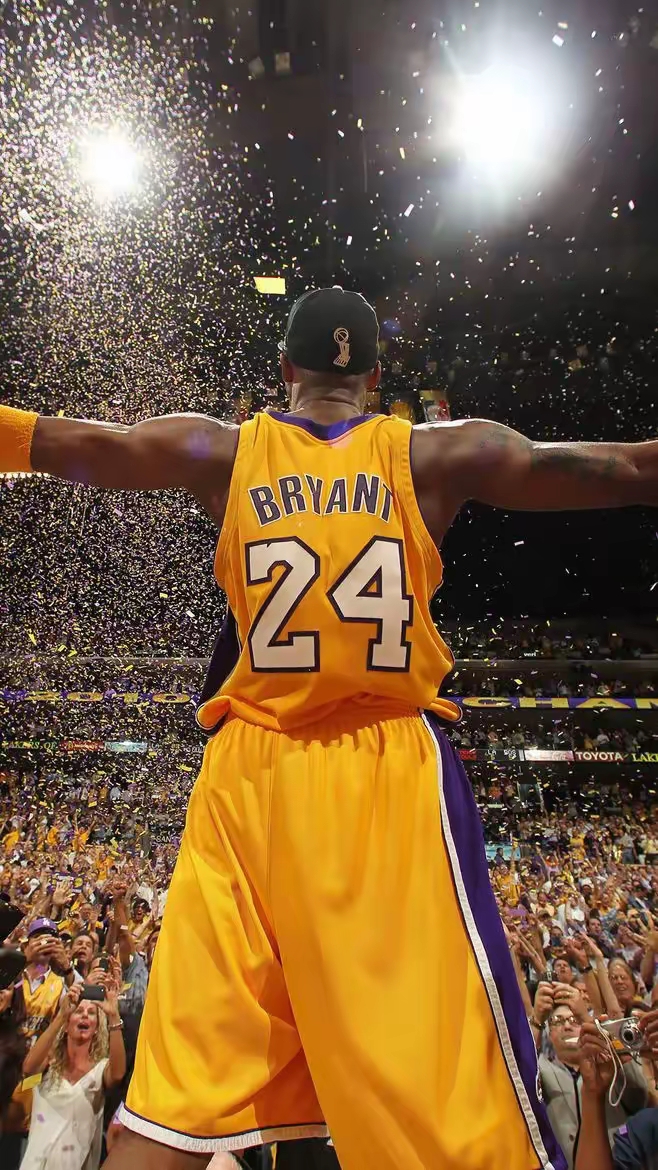 椰子：踢后卫让库普恢复信心；DV9受伤是戴维和奥蓬达的机会（椰子：改踢后卫助库普重拾信心，DV9伤停成戴维与奥蓬达良机）