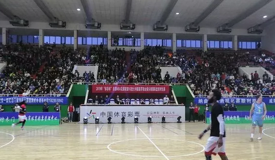 魏祥鑫：我还不是“全村的希望”，争取能踢出来在欧洲立足（魏祥鑫：还谈不上“全村的希望”，要踢出来并在欧洲站稳脚跟）