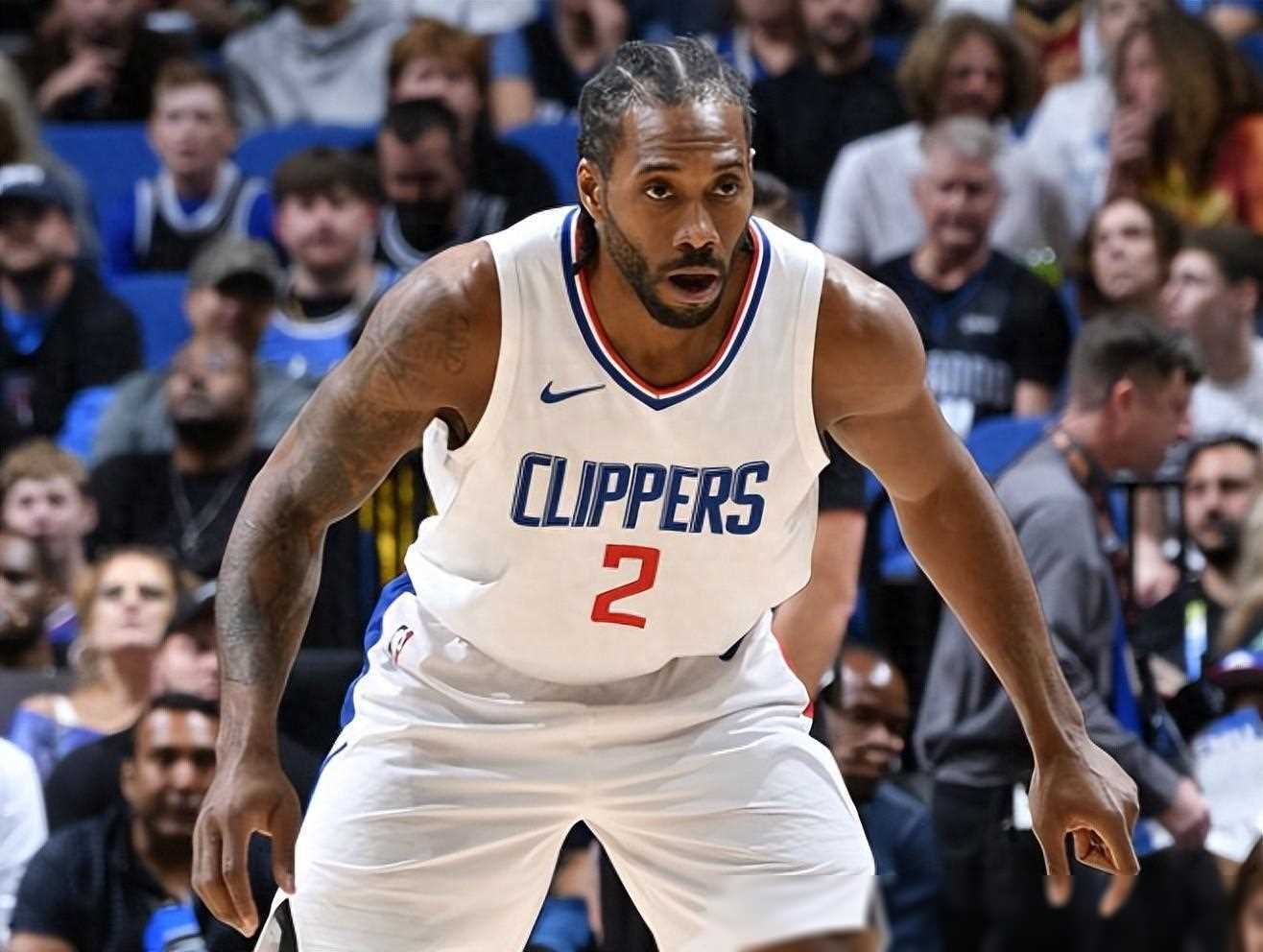 跟队：尤文近期一直在和B席接触，球员不想与曼城续约（队记：尤文近期持续接触B席，球员无意与曼城续约）