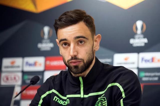 孔蒂：球迷应忽略球队的谣言；欧洲裁判比意甲好？我不聊这个（孔蒂：请球迷无视有关球队的流言；欧洲裁判是否优于意甲？对此不予置评）